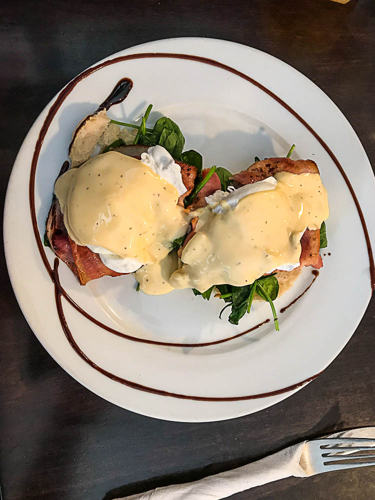 Feilding, Levin and Christmas Lights Rob's "Beats Working" Blog